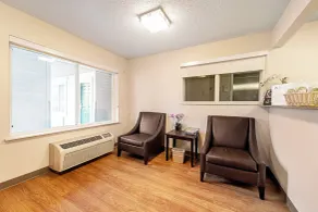 HomeTowne Studios by Red Roof Tacoma - Puyallup - Lounge i lobbyen