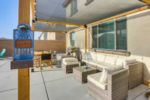 Coachella Home w/ Game Room & 1 PM Check-out - Innenbereich