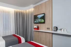 Holiday Inn Express London Luton Airport by IHG - Camera