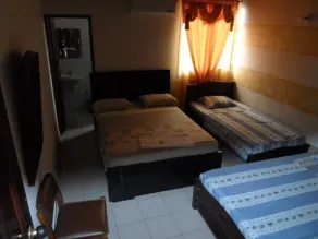 Hotel Colonial Inn - Room