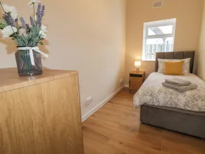 Maghera Caves Cottage - Room
