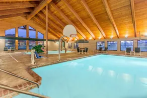 AmericInn by Wyndham Wisconsin Dells - Piscine
