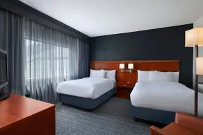 Courtyard by Marriott Dallas Arlington Entertainment District - Chambre