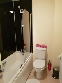 Livingston 4 bedroom townhouse - Badrum
