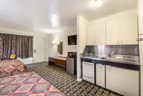 Knights Inn Cleveland, TN - Chambre