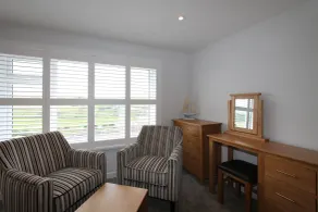 Mawgan Porth Apartments - Room