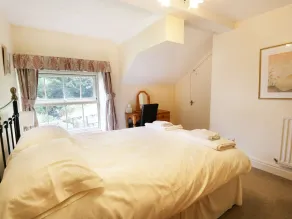 Bobbin Mill Cottage, CROSTHWAITE - Habitación