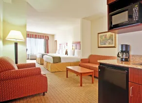 Holiday Inn Express & Suites Dyersburg by IHG - Chambre