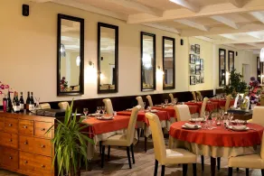 Logis Hôtel Restaurant Les Cèdres - Restaurant