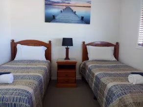 Sunshine Towers Boutique Apartments - Room