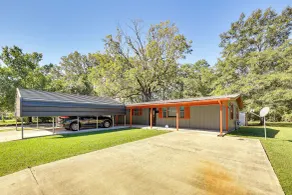 Hike, Golf & Fish: Pine Bluff Retreat - Intérieur