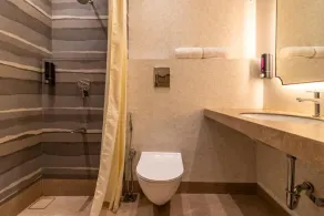 Reay Road Residency Hotel - Baño