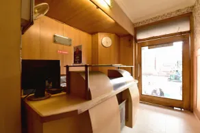 OYO 22915 C M Regency - Reception