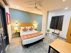 Qotel Comfort Golden Saffron Punjabi Bagh - Room