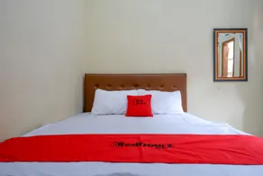 RedDoorz near Desa Wisata Tambi Dieng - Chambre