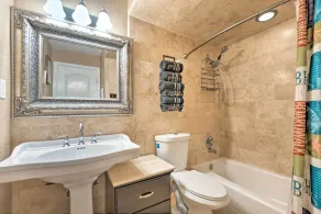 Oceanfront Daytona Beach Studio w/ Balcony - Innenbereich