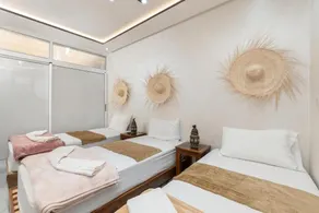 Jaws Wave Surf House  - Spa