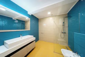Budva Gate Penthouse - Bathroom
