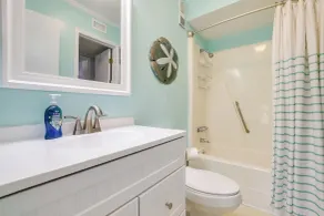 Sunny Condo - Private Ocean Isle Beach Access! - Innvendig
