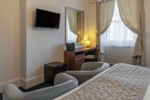 Royal Hotel - Habitación