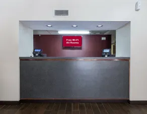 Red Roof Inn Kingsland - Reception