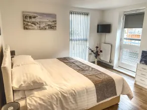 Toothbrush Apartments - 2 bed 2 bath apt - Room