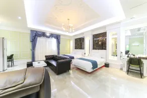 Myeongpum Drive-in Hotel - Chambre
