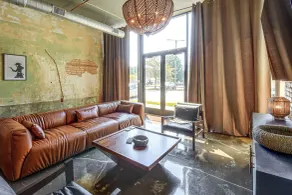 Historic Loft of Comer! Walk to Shops & Dining - Interni