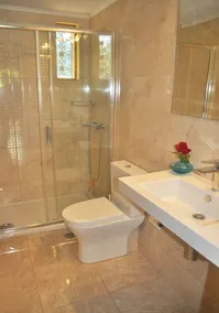House Angelos D with sea view and private garden - Agios Gordios Beach - Badrum