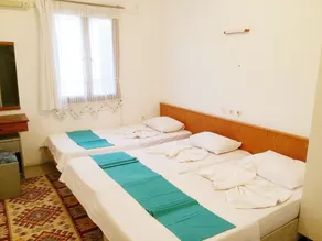 Parmis Rooms - Camera