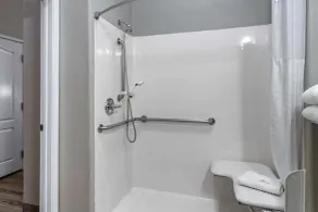 Comfort Inn & Suites Cleveland TX - Badrum