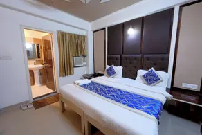 Hotel Opera Mahipalpur- Delhi Airport - Room