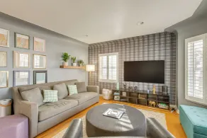 Walk to City Park: Chic Home w/ Hot Tub & Yard - Innenbereich
