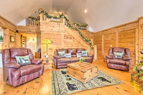 Quaint Creston Hideaway w/ Mtn Views & Hot Tub! - Interior