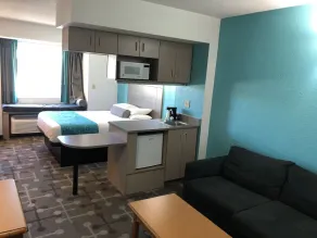 Red Lion Inn & Suites Elk Grove Village - Chambre