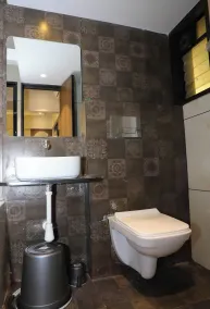 RK Hotel - Bathroom