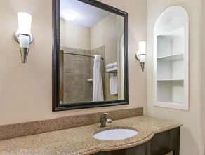 Holiday Inn Express Hotel & Suites Victoria by IHG - Salle de bain