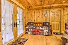 Stunning Mtn Views! Cullowhee Cabin + Guest House - Interiör