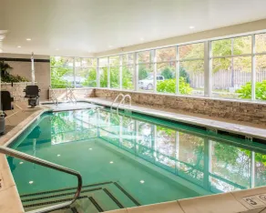 Cambria Hotel Traverse City - Piscine