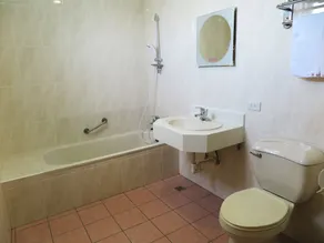 Nice Hotel - Bathroom