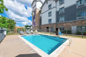 Spark by Hilton Longview - Pool