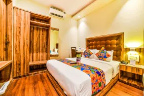 FabHotel Ascot International II - Nr Mumbai International Airport - Room