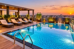 Hotel Sunrise Jaipur - Piscina