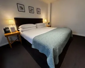 The Richmond Hotel - Adelaide - Room
