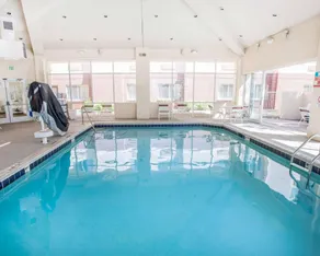 Quality Inn & Suites Denver International Airport - Piscine
