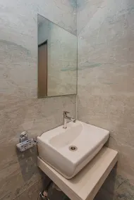 Hotel Zillion International Near US Consulate B K C Mumbai Near Mumbai Airport Mumbai - Badezimmer