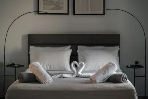 Uranides Luxury Suites - Værelse