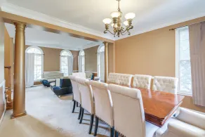 4 Mi to Dulles Airport: Spacious D.c. Area Home - Intérieur