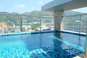 Private Jacuzzi Pool Suite near walking street - Piscina