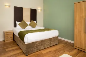 Roomzzz Leeds Headingley - Room